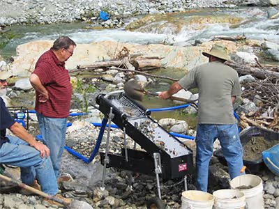 Load image into Gallery viewer, CC 690 Power Sluice
